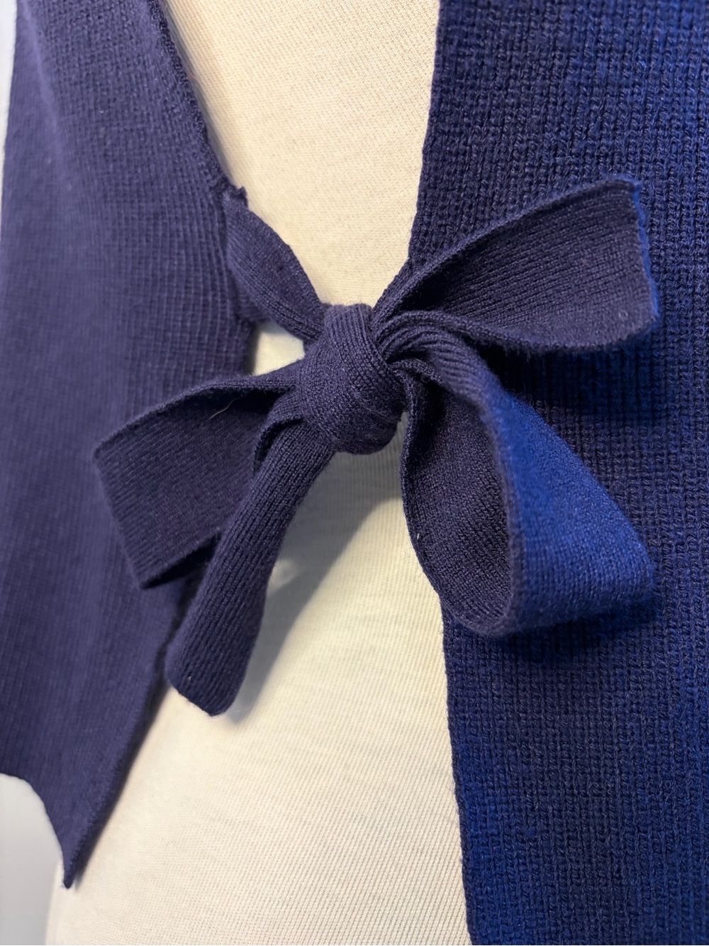 Gabby Isabella Navy Ribbed Knit Vest - Picture 7 of 8